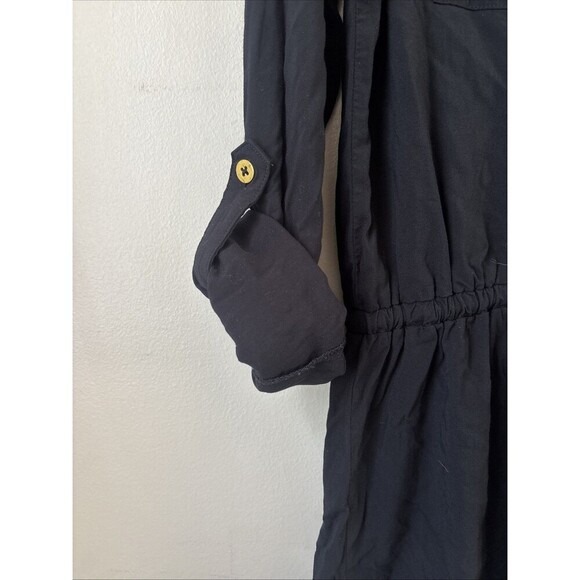 GUESS Women’s Black Romper Size M Rolled Sleeve Gold Zip Front One Piece - Picture 5 of 7